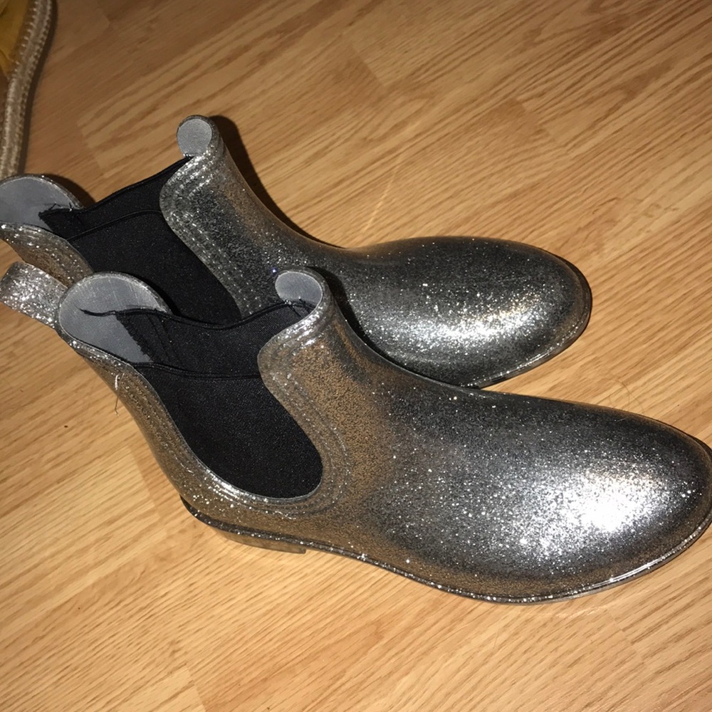 rain boots!!